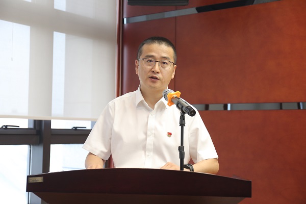 徐總講話(huà)照片.jpg